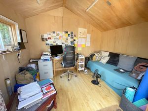 Rectory Road- click for photo gallery
